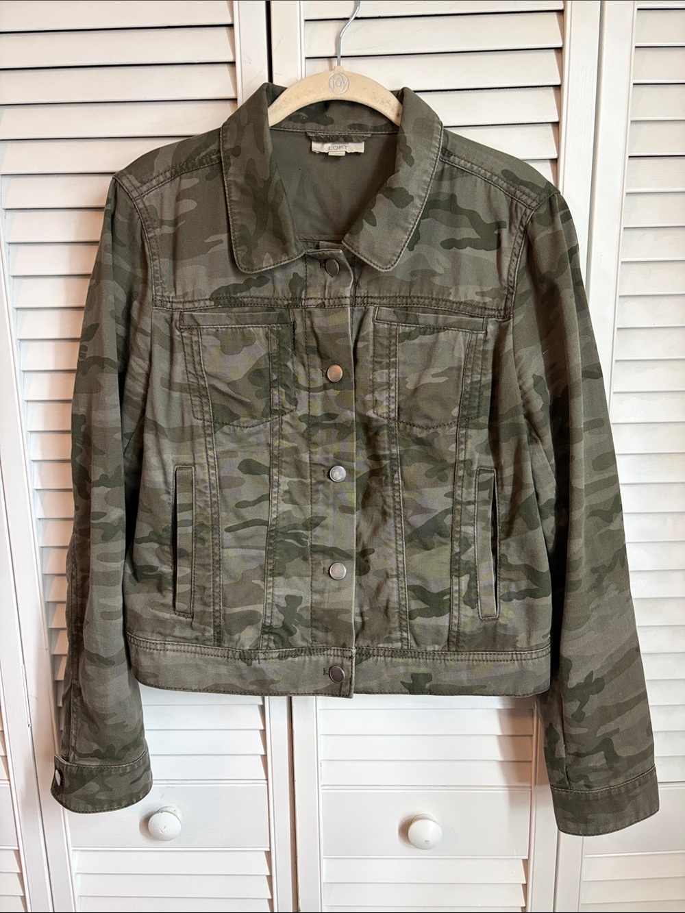 Loft Women’s Medium Camo Jacket Jean Jacket Style Utility Cotton